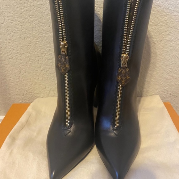 Louis Vuitton Matchmake Boot - Picture 2 of 6